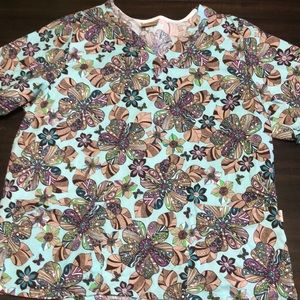 Woman’s Tafford scrub top size large